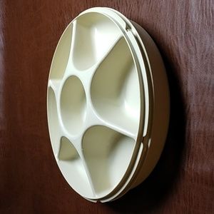 Tupperware Divided Fruit / Veggie Serving Tray w/ lid - Cream Color